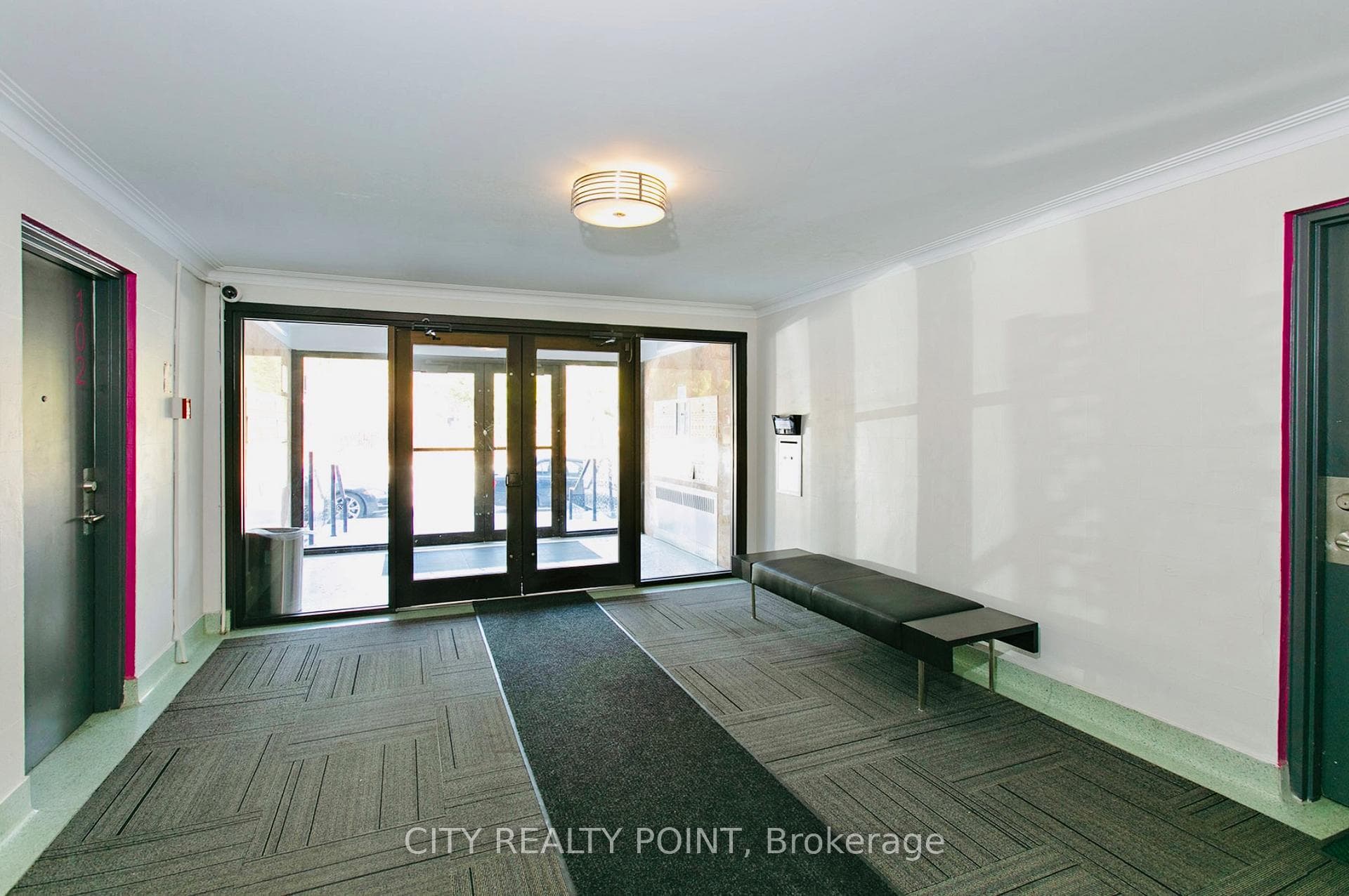 1291 Bayview Avenue Unit 208 photo 3