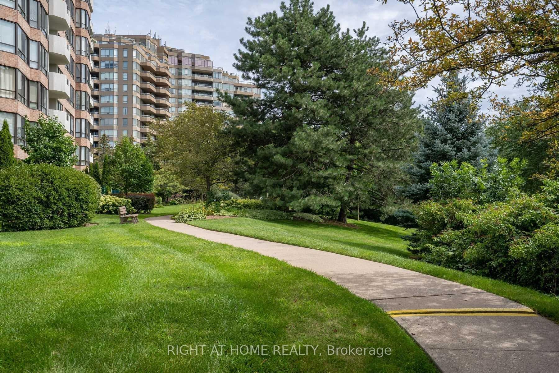 55 Austin Drive Unit 710 photo 3