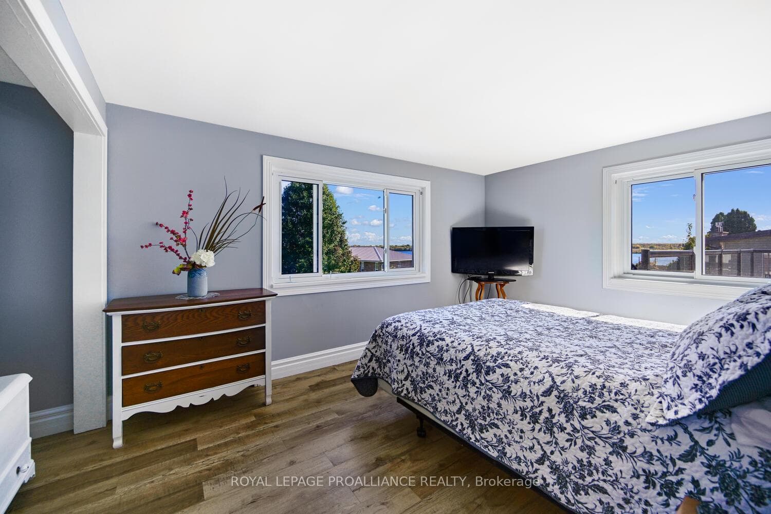 825 Joseph Street photo 20