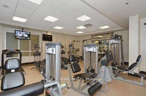 1060 Sheppard Avenue Unit 519 photo 2