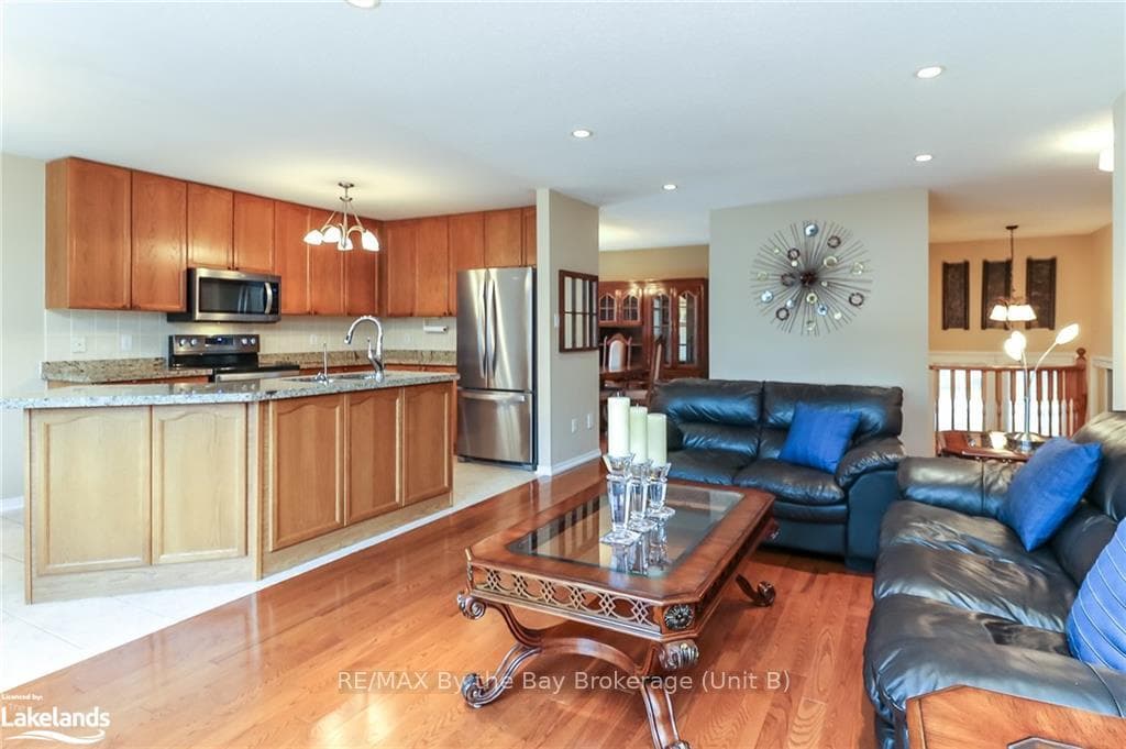 34 CRANBERRY Heights photo 14