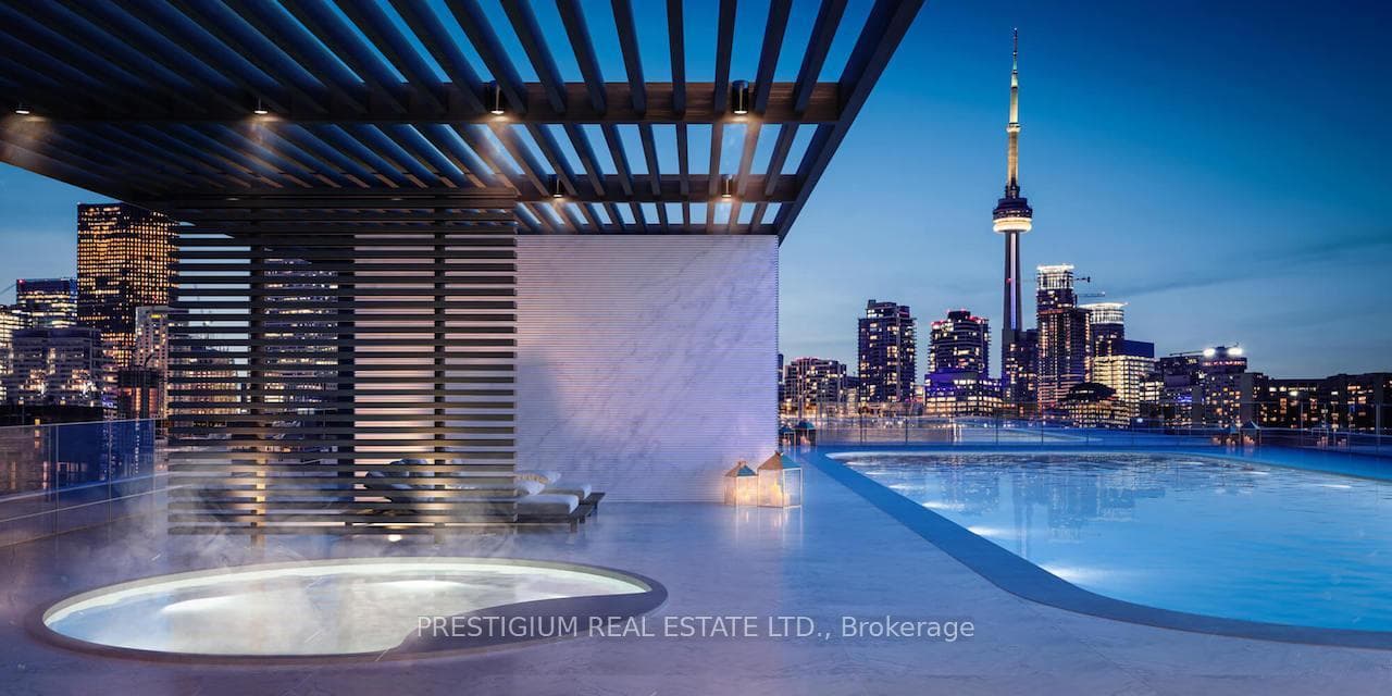 230 simcoe Street Unit 2715 photo 9
