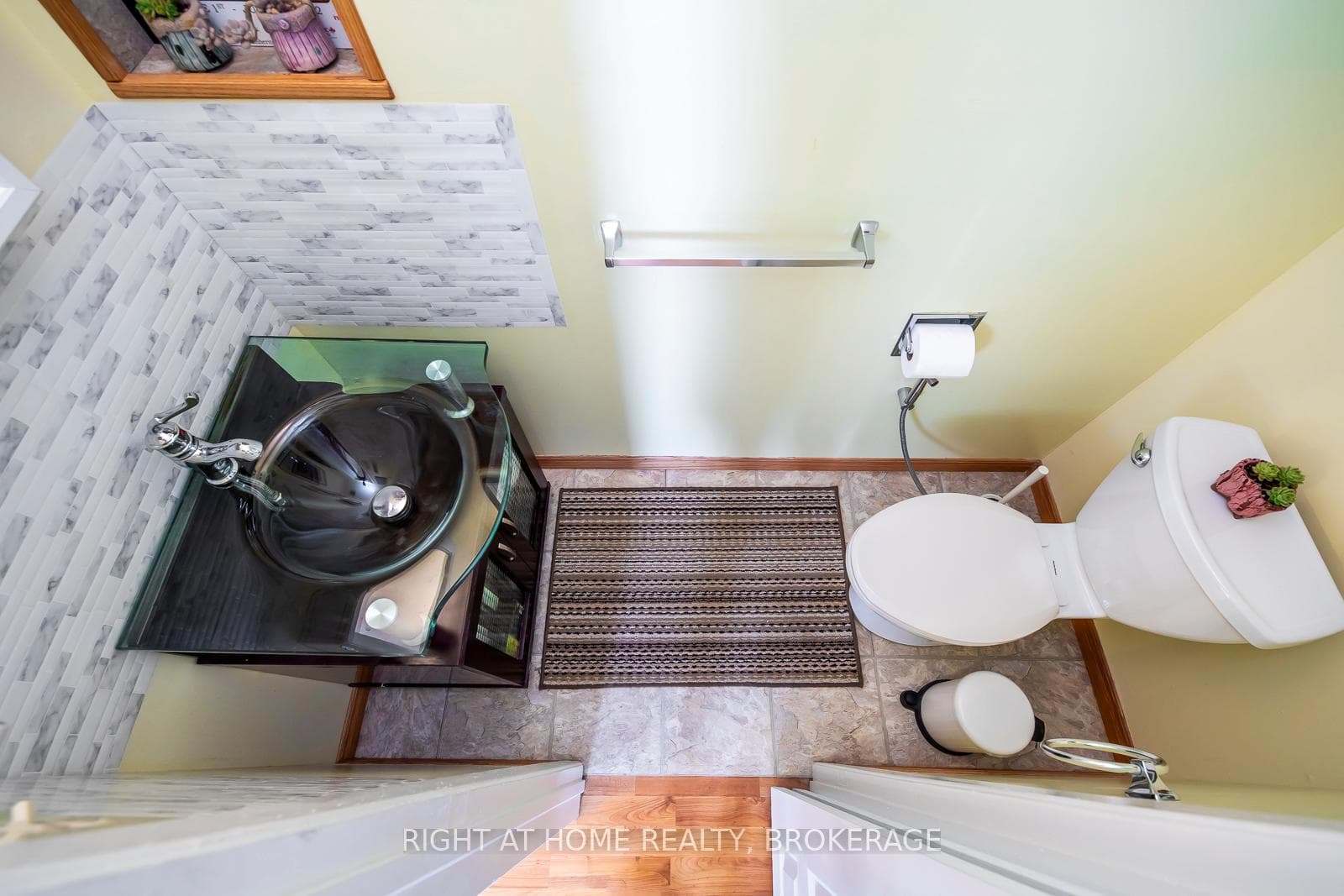 530 Falgarwood Drive Unit 18 photo 31
