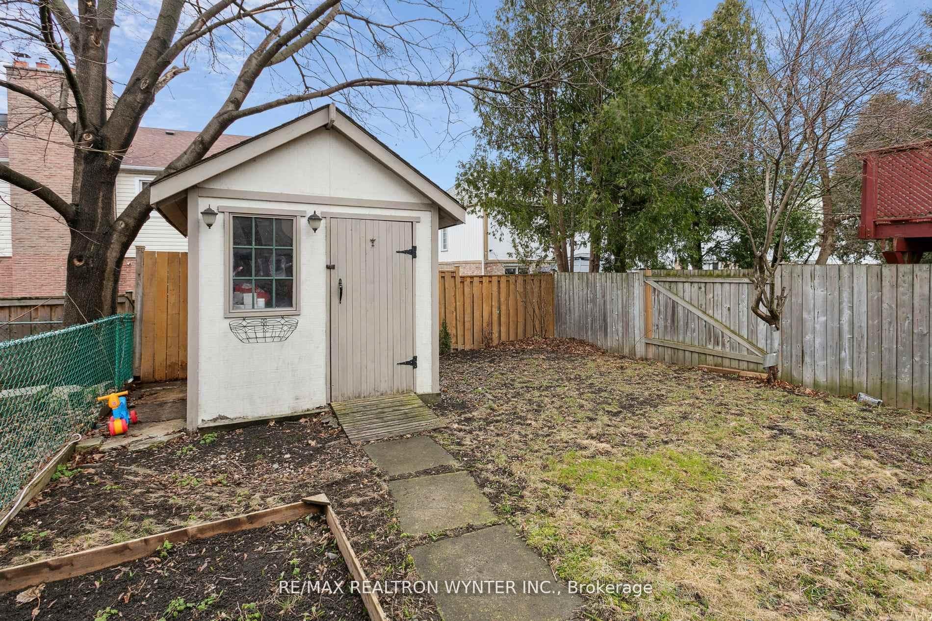 20 Peterson Court photo 46