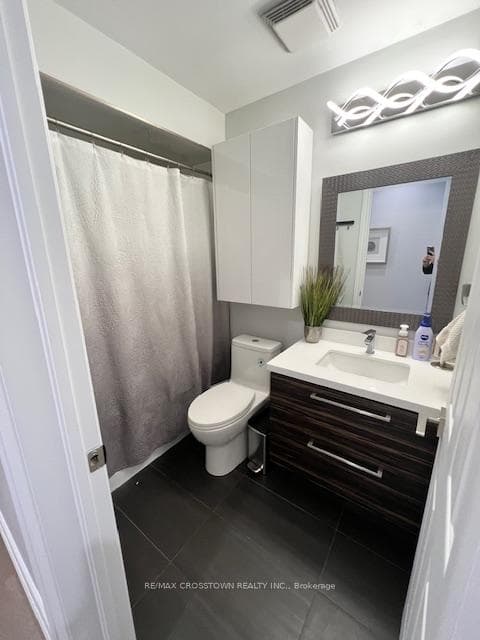 208 Roselena (Main Flr) Drive photo 14