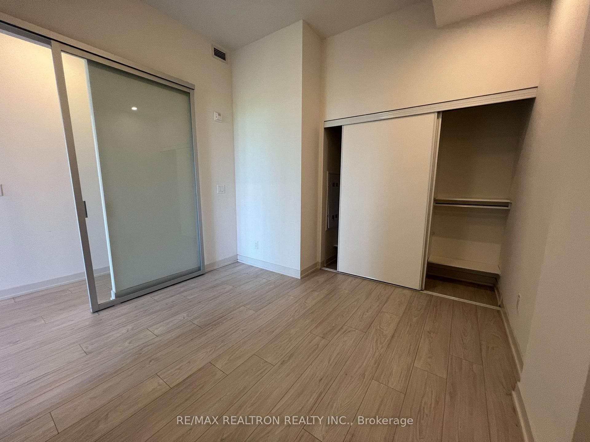 90 Glen Everest Road Unit 520 photo 25