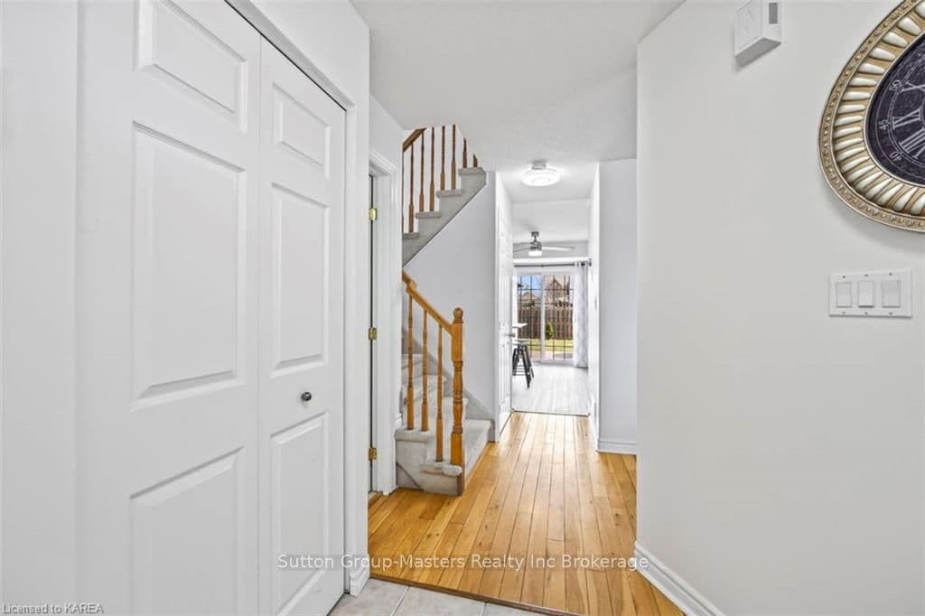 386 COOKE Crescent photo 4