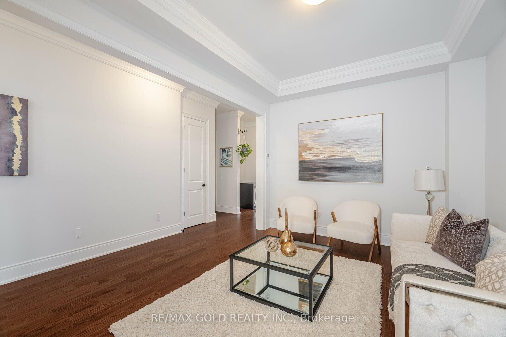 121 Raspberry Ridge Avenue photo 7