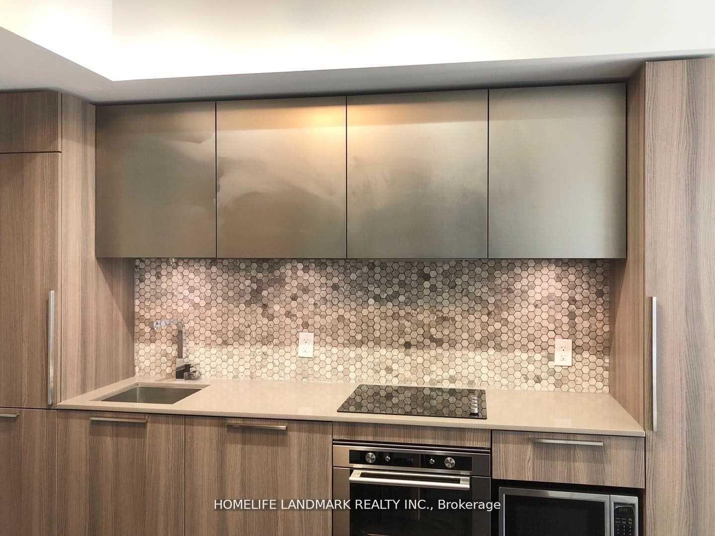 85 Wood Street Unit 2018 photo 2