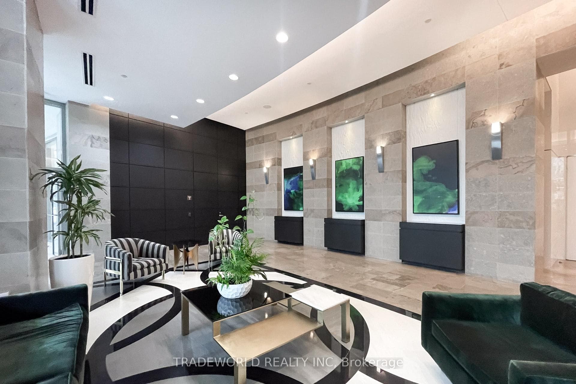 2181 Yonge Street Unit 1703 photo 32