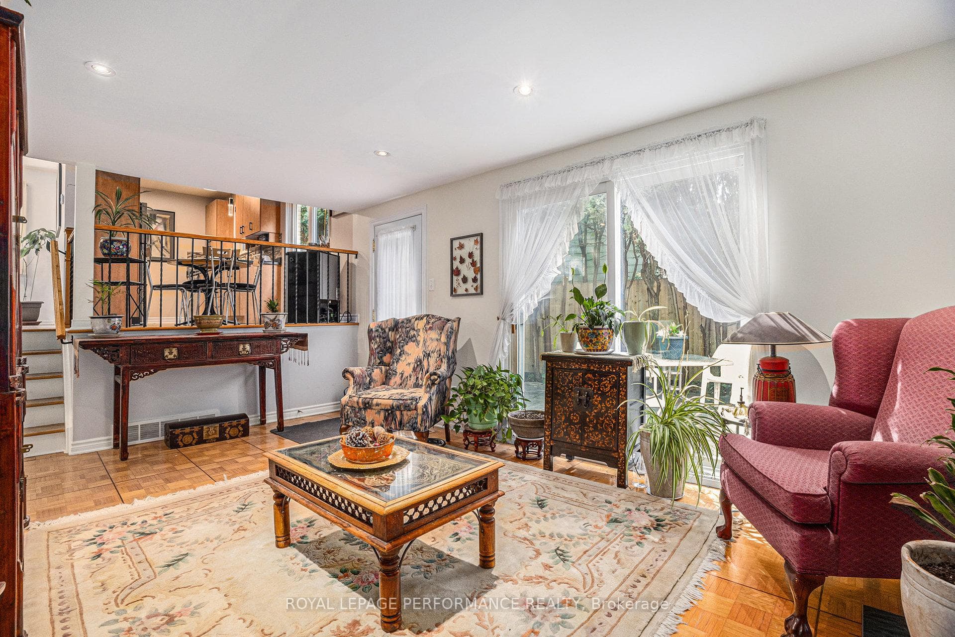 1 Wedgewood Crescent photo 17