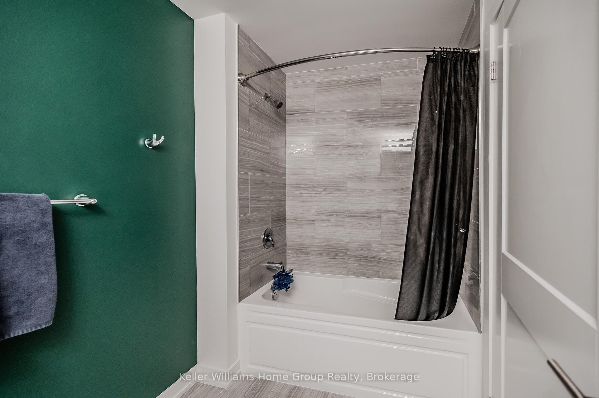 251 Northfield Drive Unit 418 photo 17