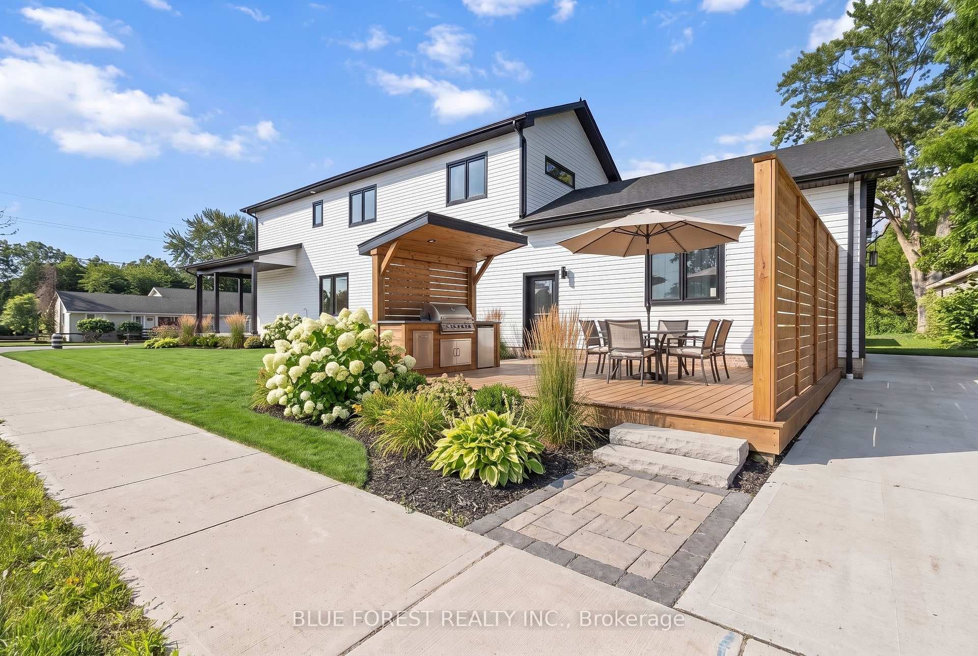198 McRae Street photo 44