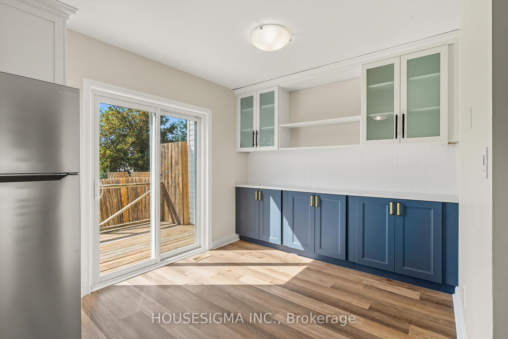 5772 Deerbrook Street photo 20