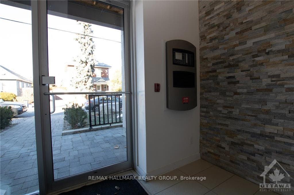1308 THAMES Street Unit 101 photo 3