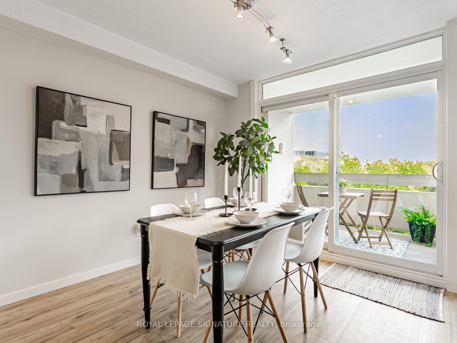 20 Edgecliff Golfway Unit 308 photo 18