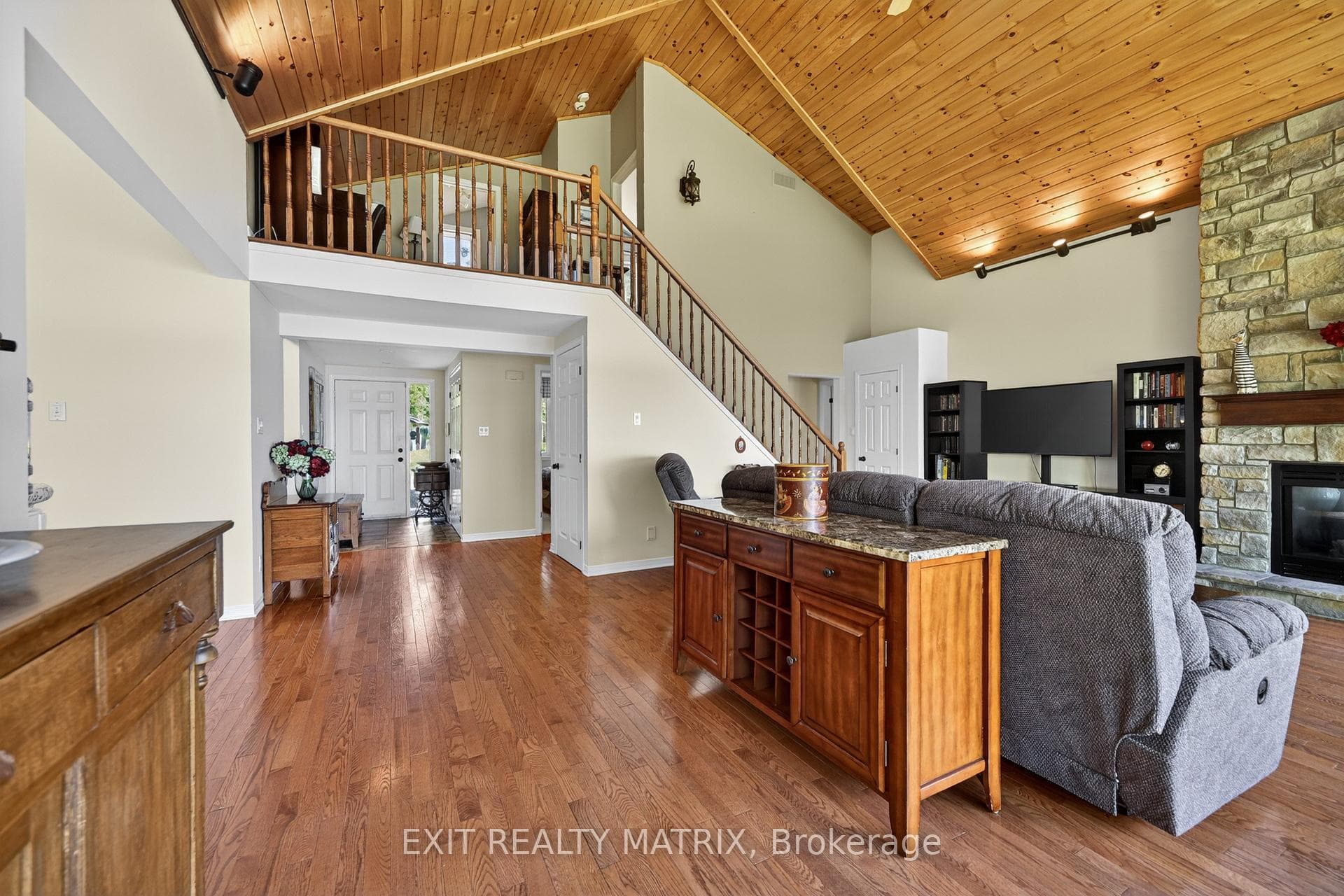 30 Cory Drive photo 9