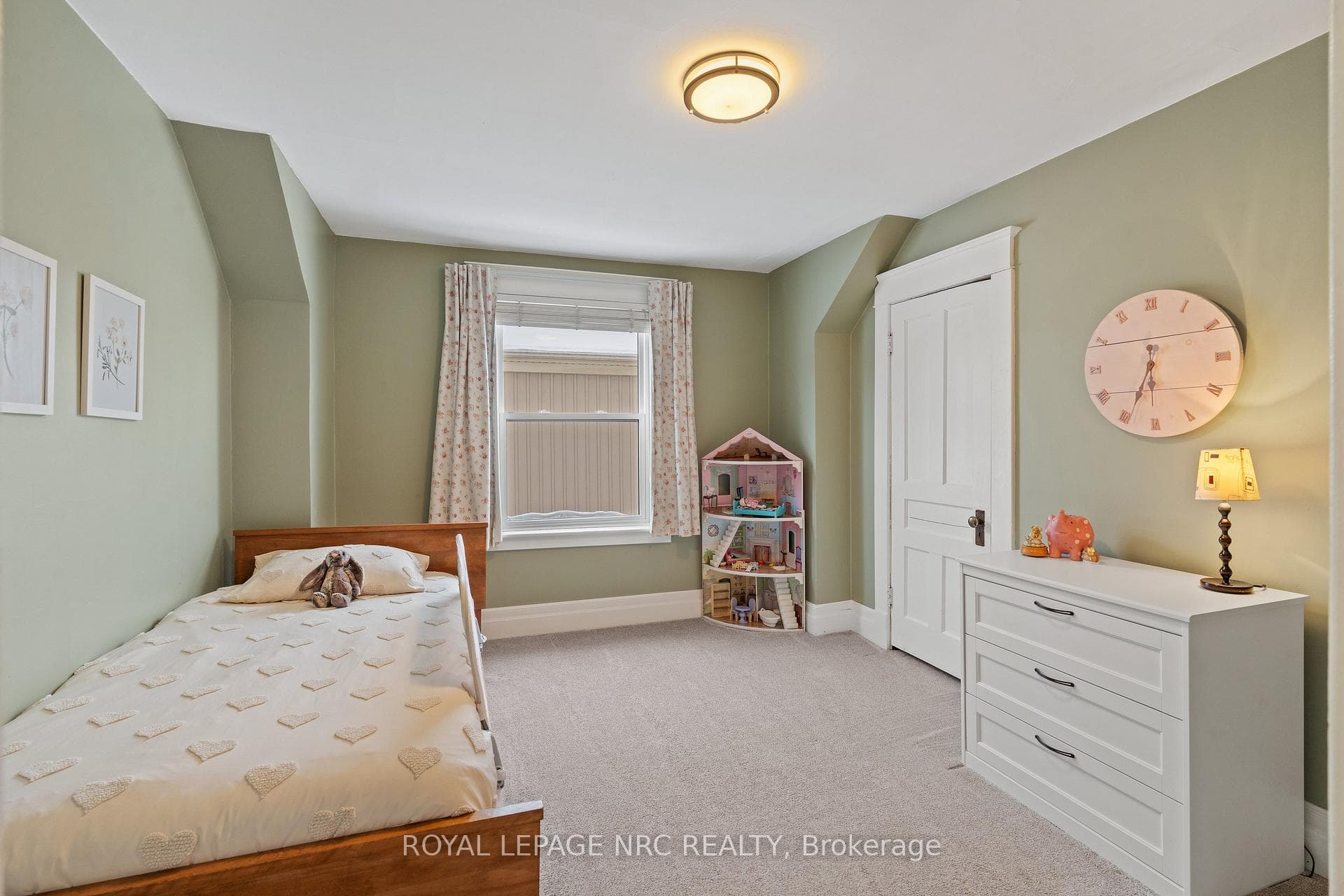 Second bedroom