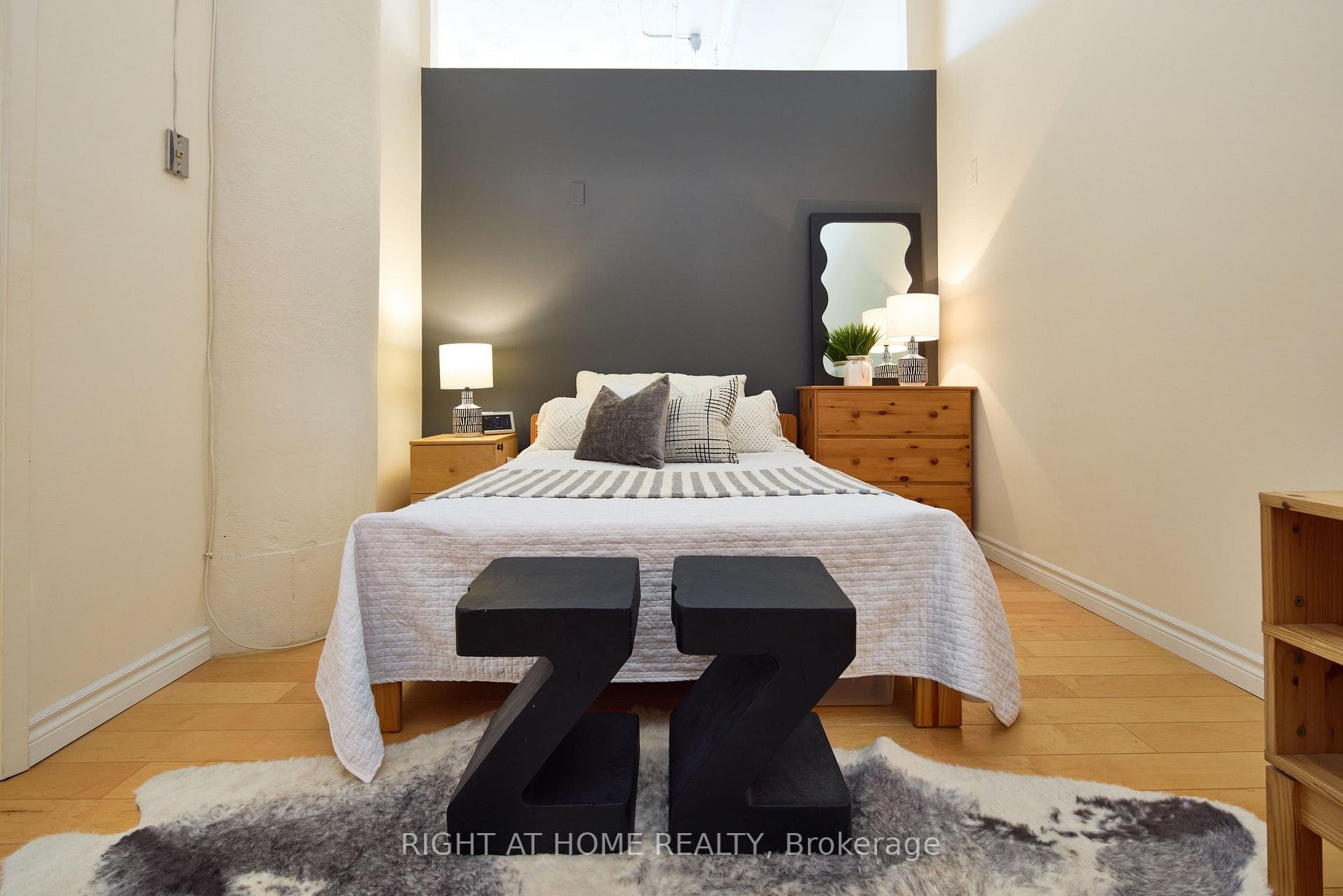 245 Carlaw Avenue Unit 206 photo 14
