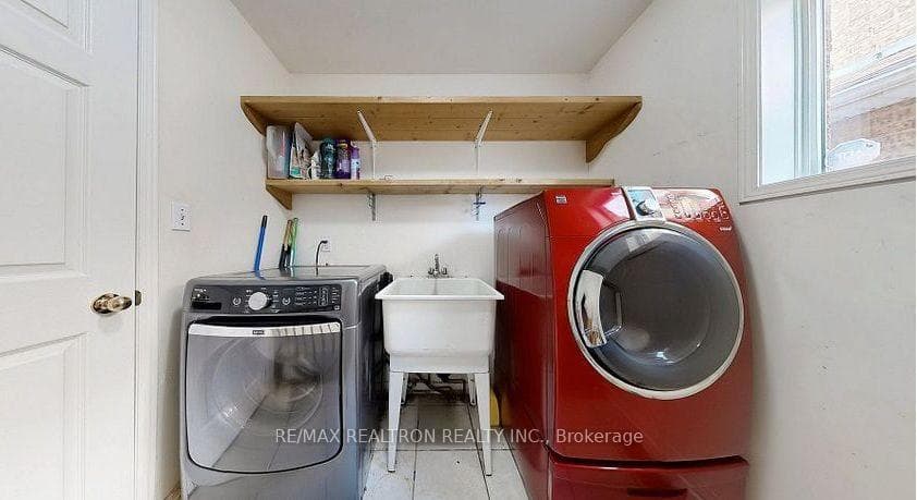 215 Drummond Drive photo 14