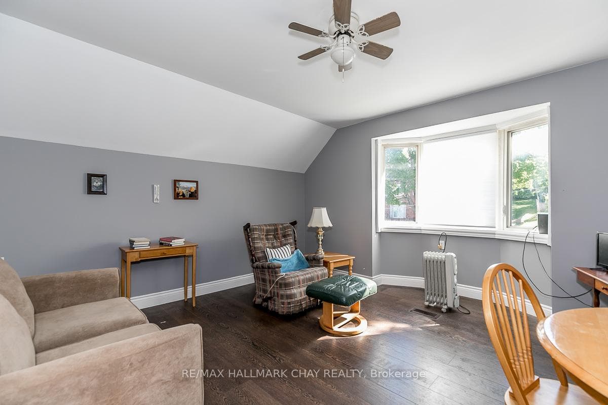 230 Queen Street, Midland - Legal Triplex