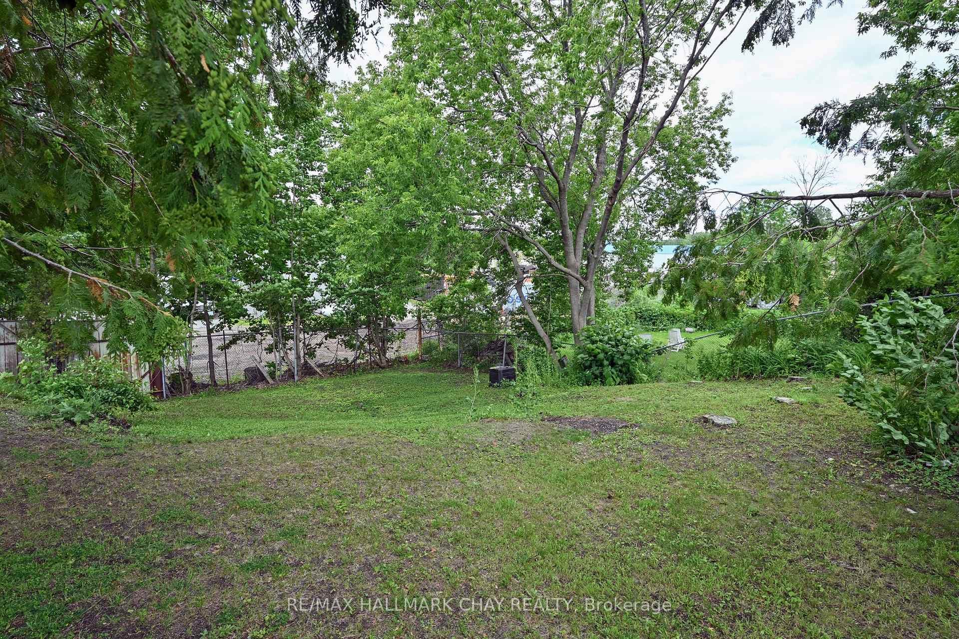 225 Park Street photo 23