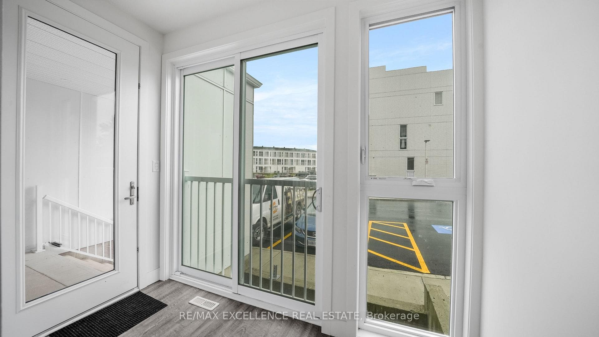 234 Edgevalley Road Unit 85 photo 7