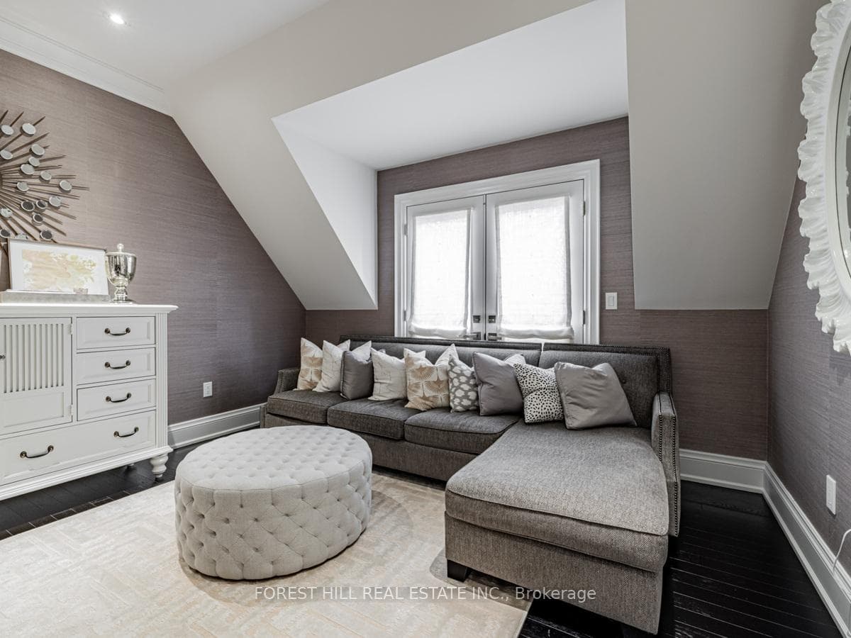 17 Hillholm Road photo 34