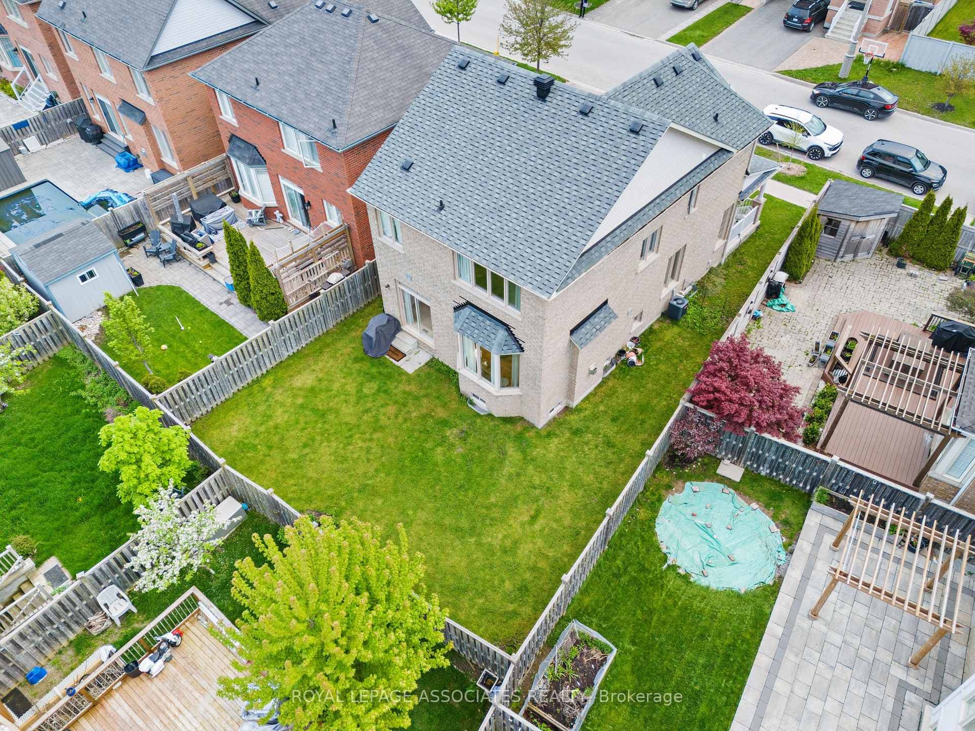 38 Sweetner Drive photo 37