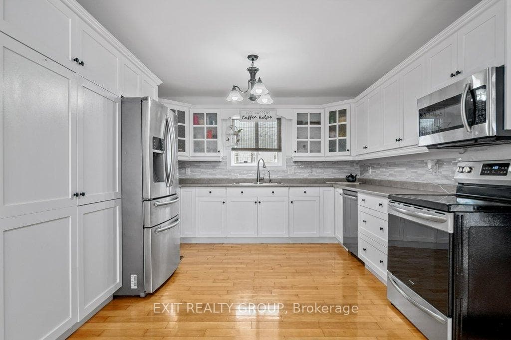 112 Bush Lane photo 10