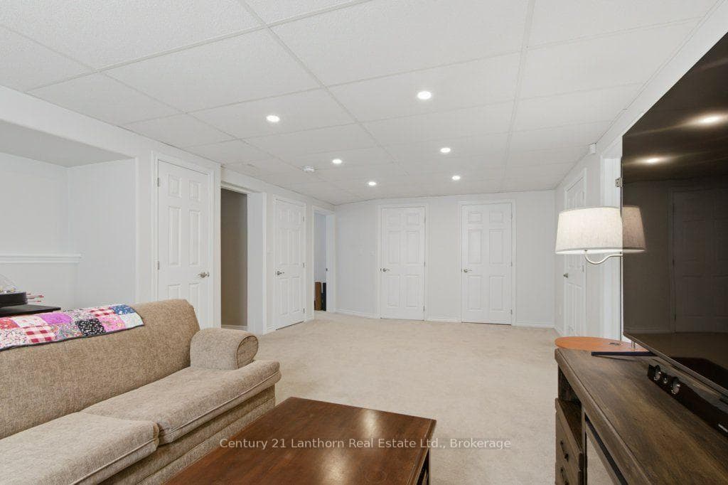 17 Mayhew Drive photo 24