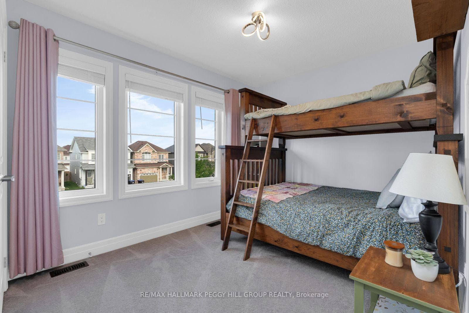 164 Wagner Crescent photo 8