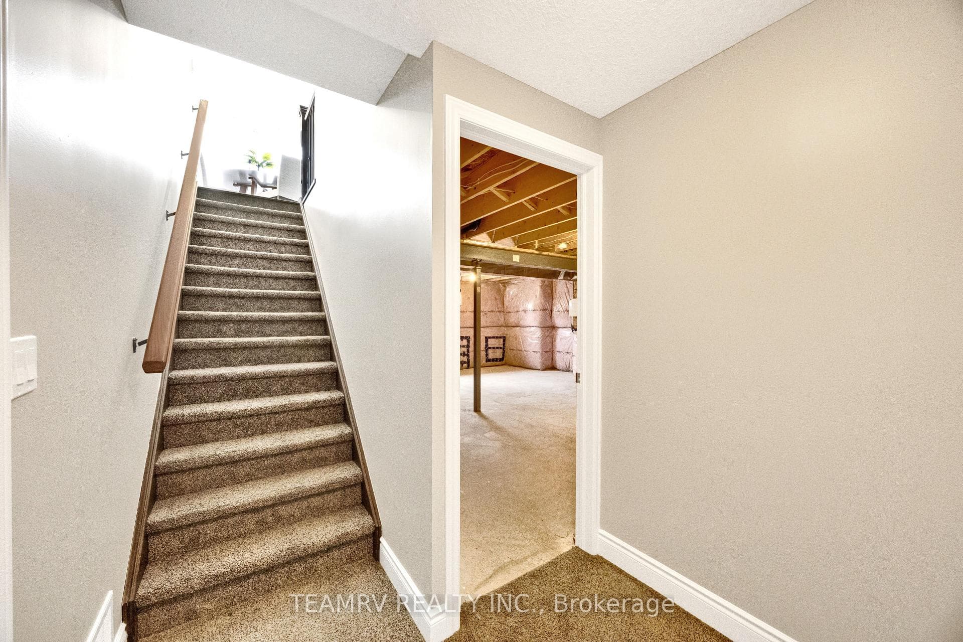 382 Masters Drive photo 30