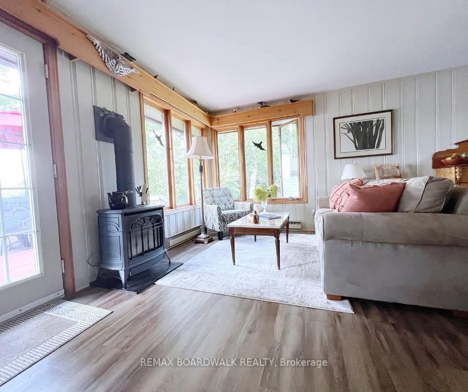 244 Sunset Drive photo 9