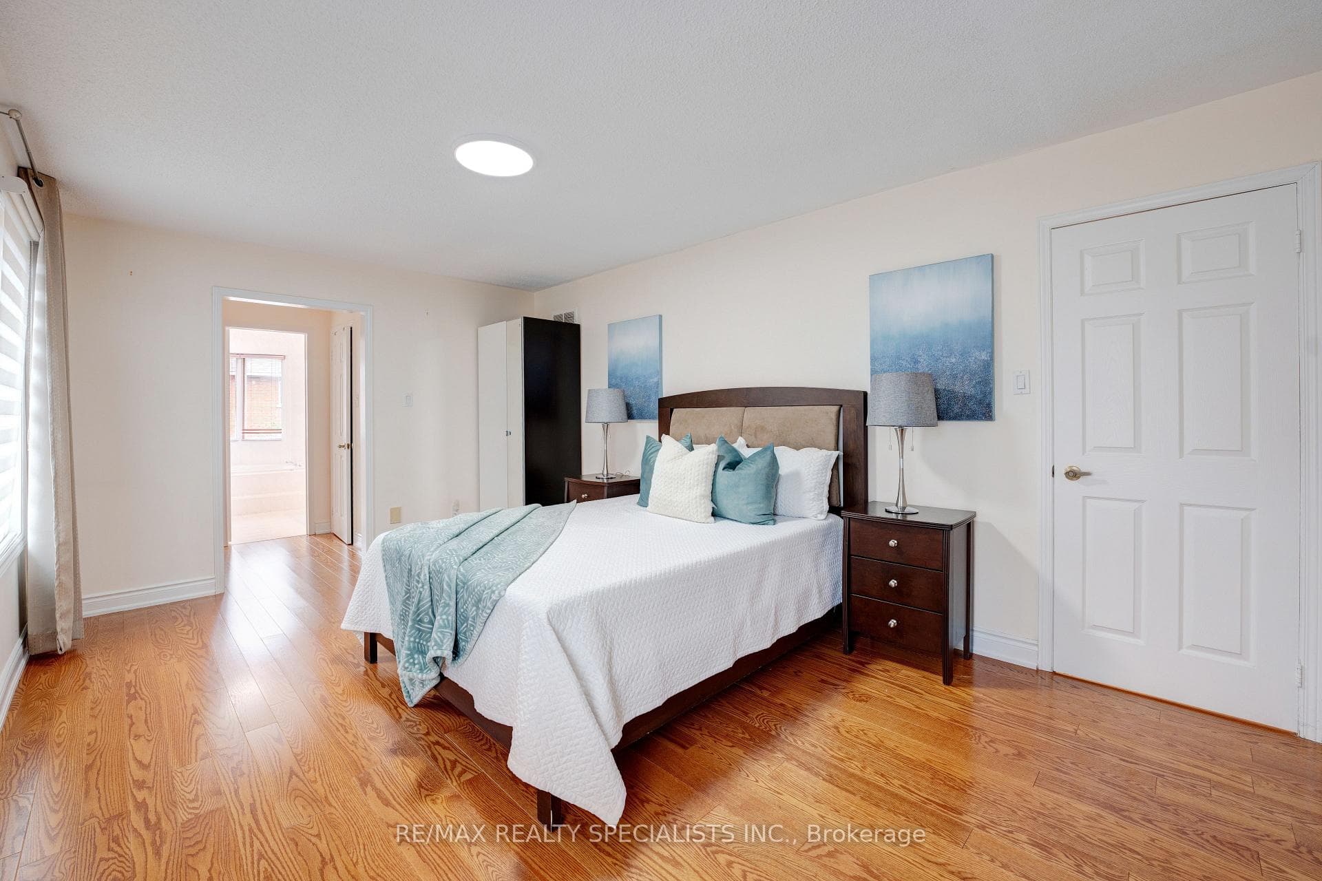 36 Devonsleigh Boulevard photo 22
