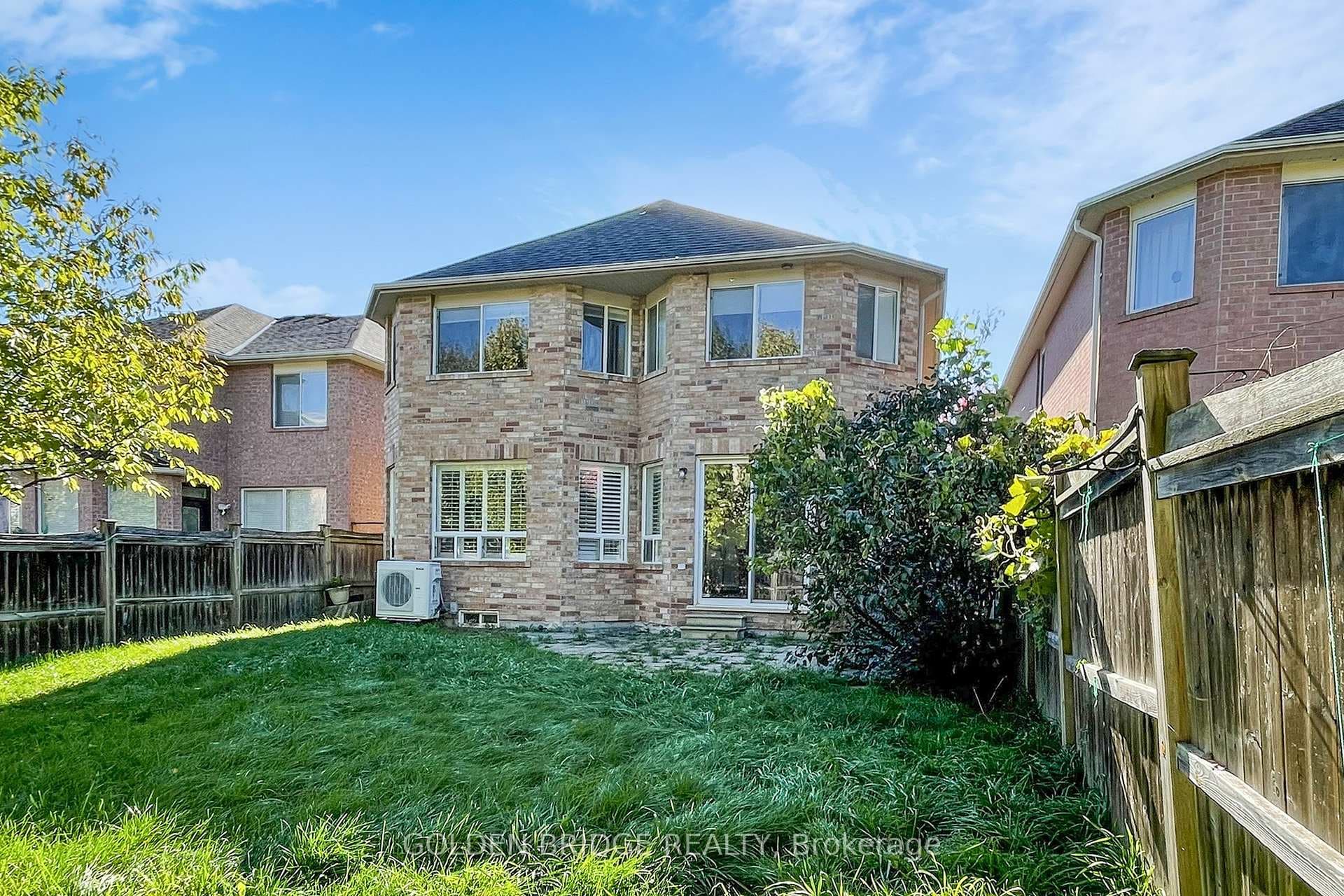 158 Worthington Avenue photo 48