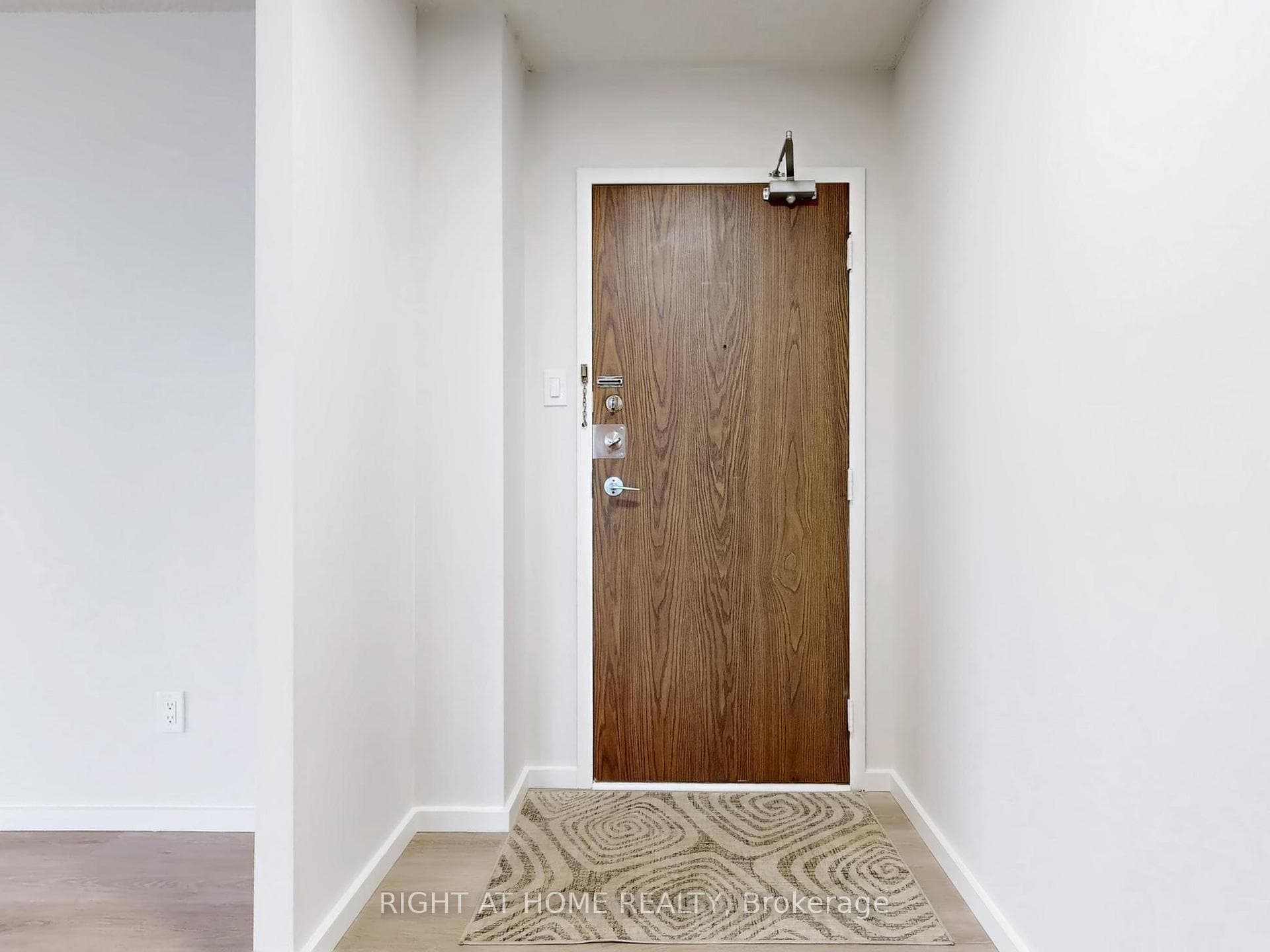 133 Torresdale Avenue Unit 1602 photo 34