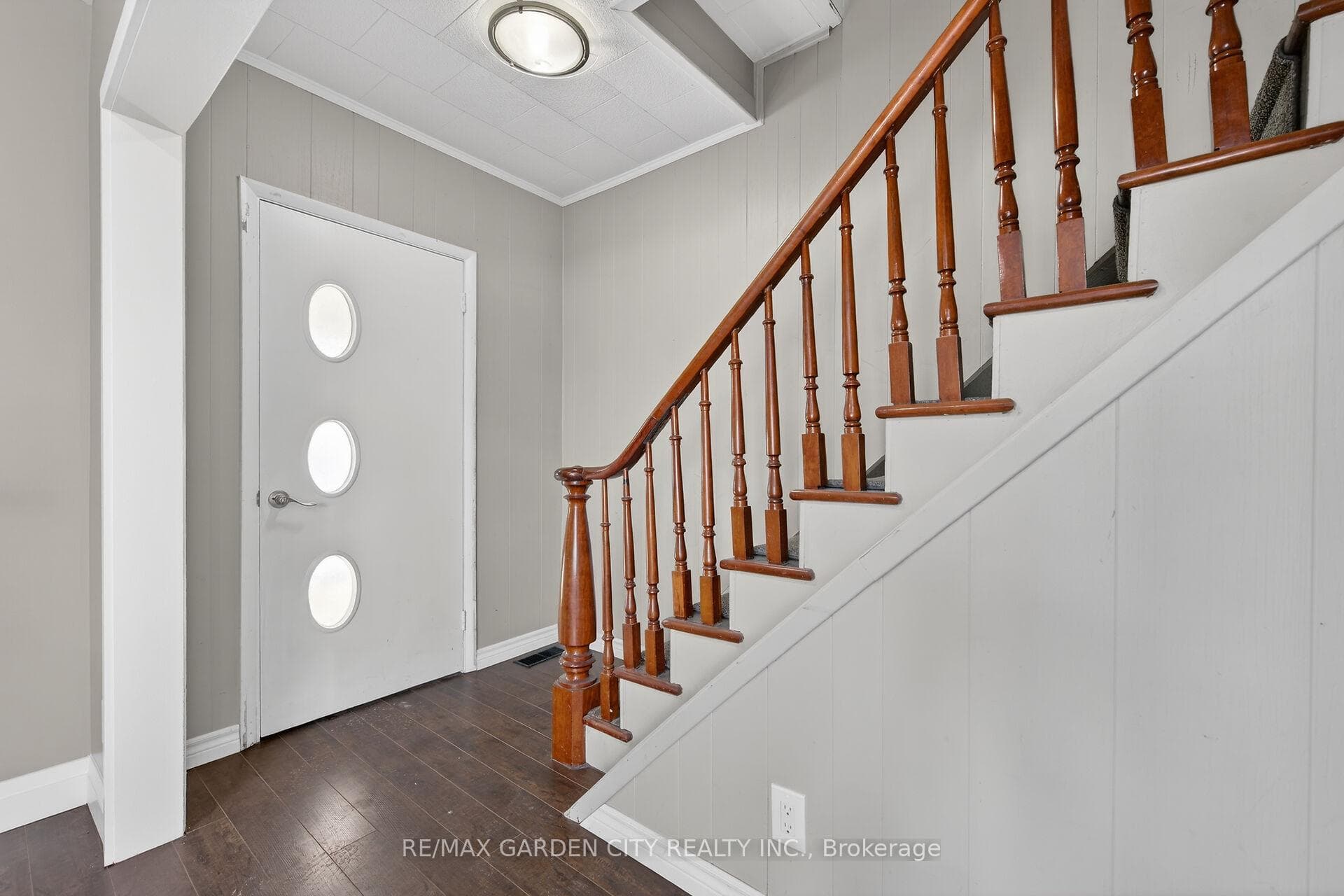 407 Bell Street photo 5