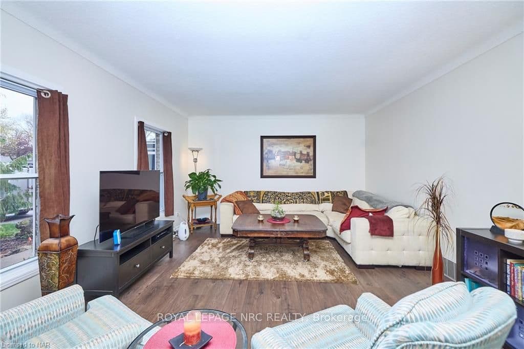 3 GREENVIEW Gate photo 7