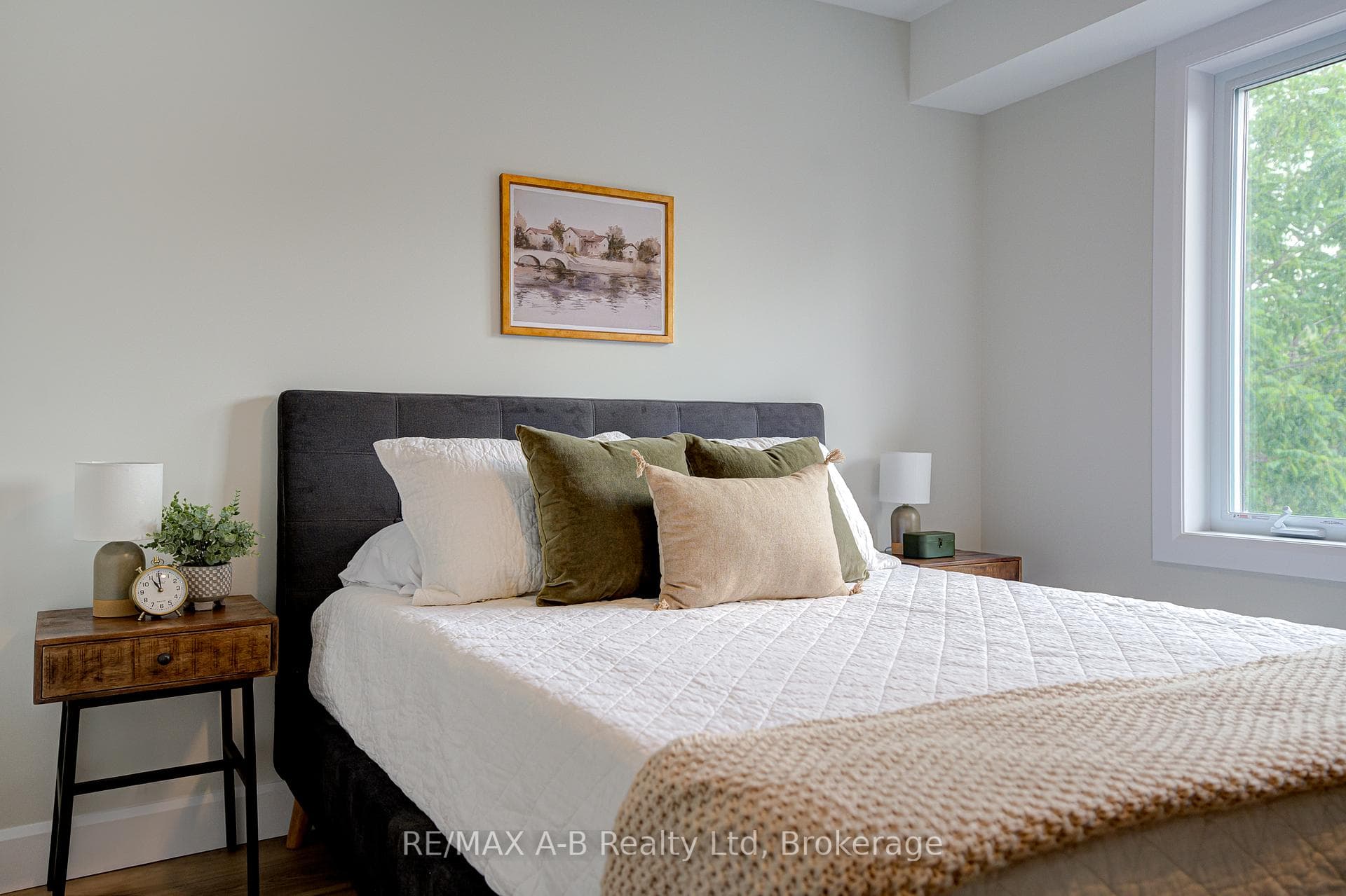 428 Queen Street Unit 23 photo 22