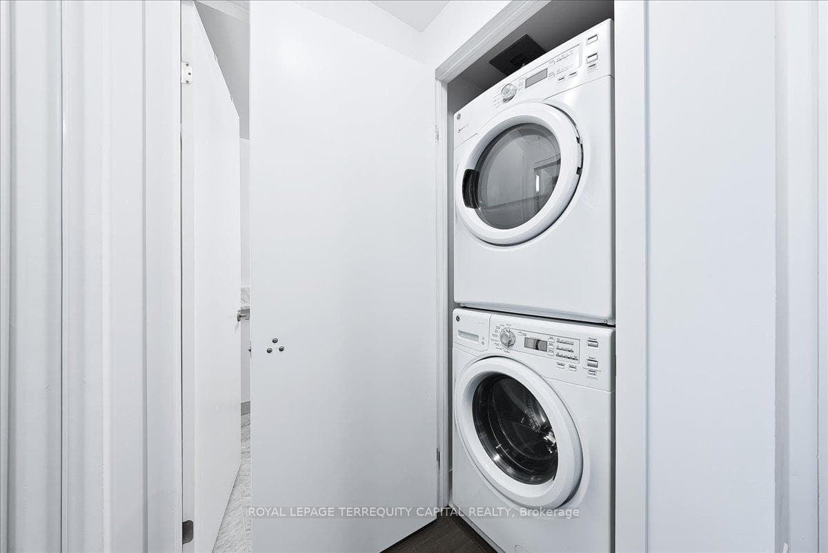 38 Iannuzzi Street Unit 2209 photo 7