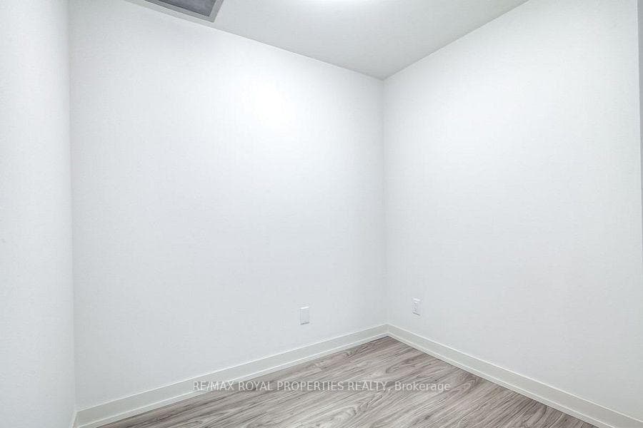 90 Glen Everest Road Unit 403 photo 18