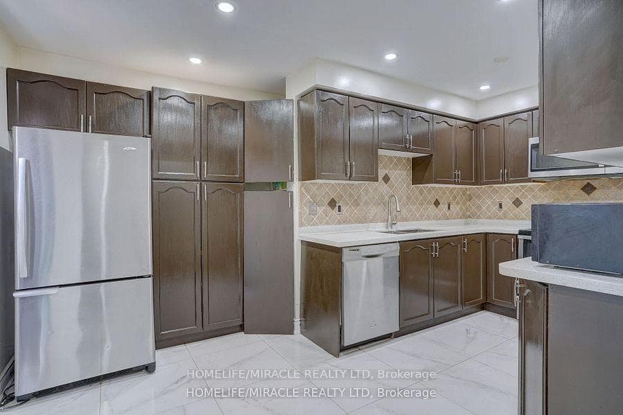 45 Caranci Crescent photo 10
