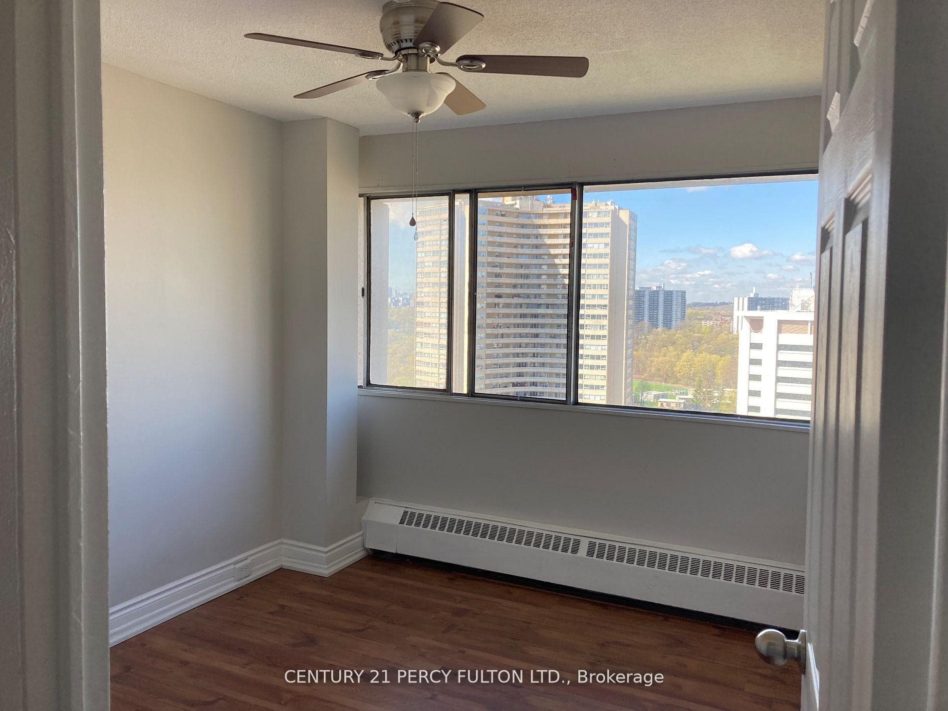 10 Sunny Glen Way Unit 1904 photo 9