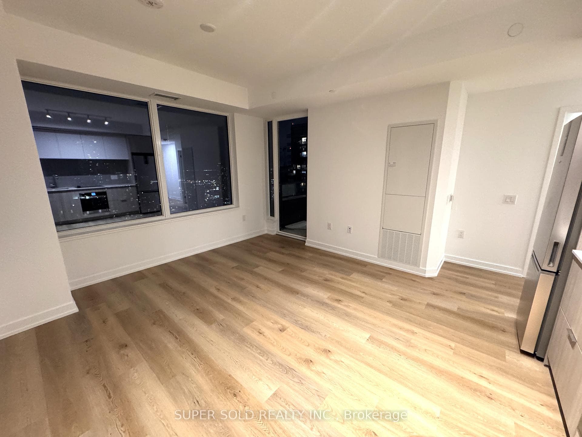 395 Square One Drive Unit 4604 photo 4