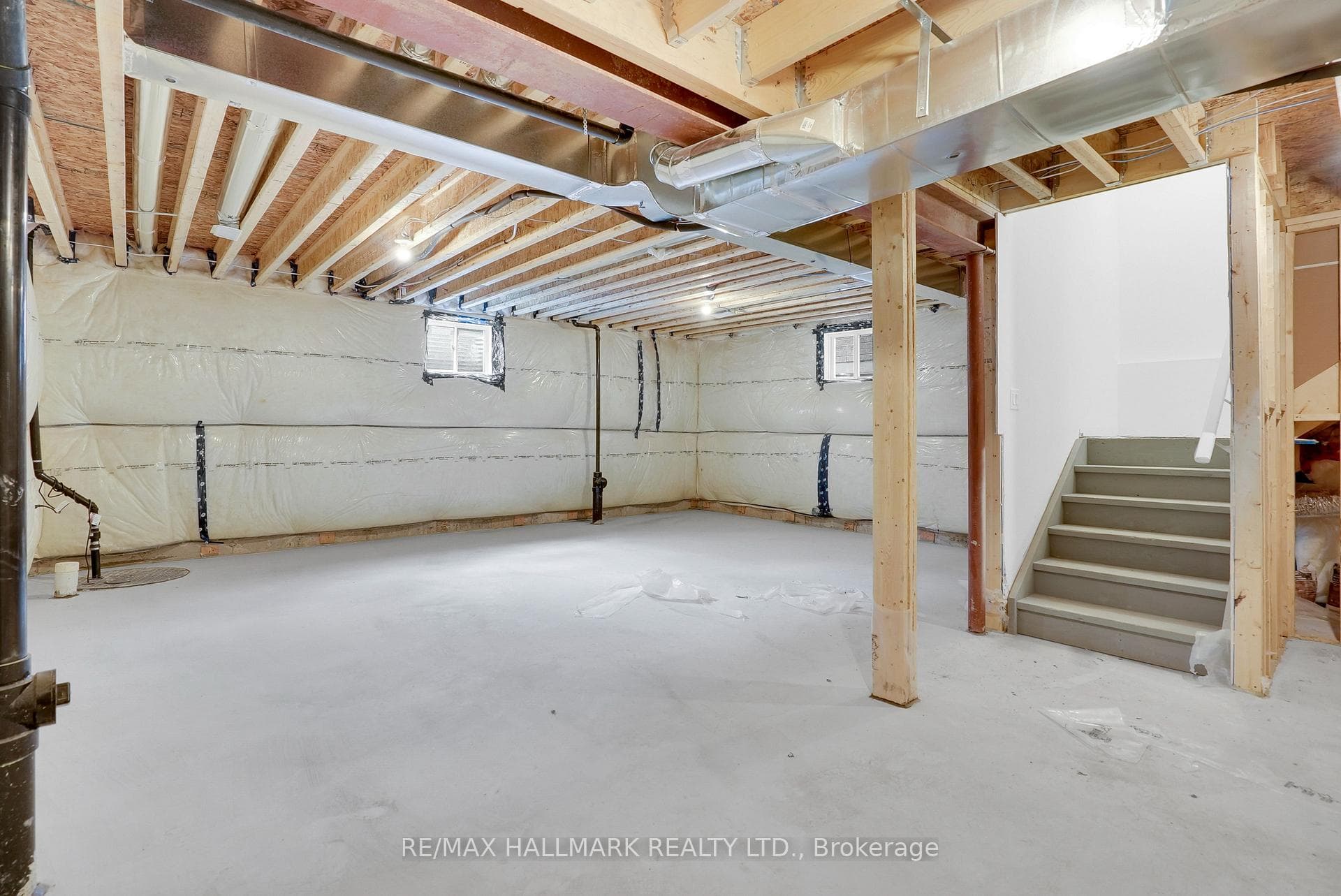 16 Foxley Heights photo 33
