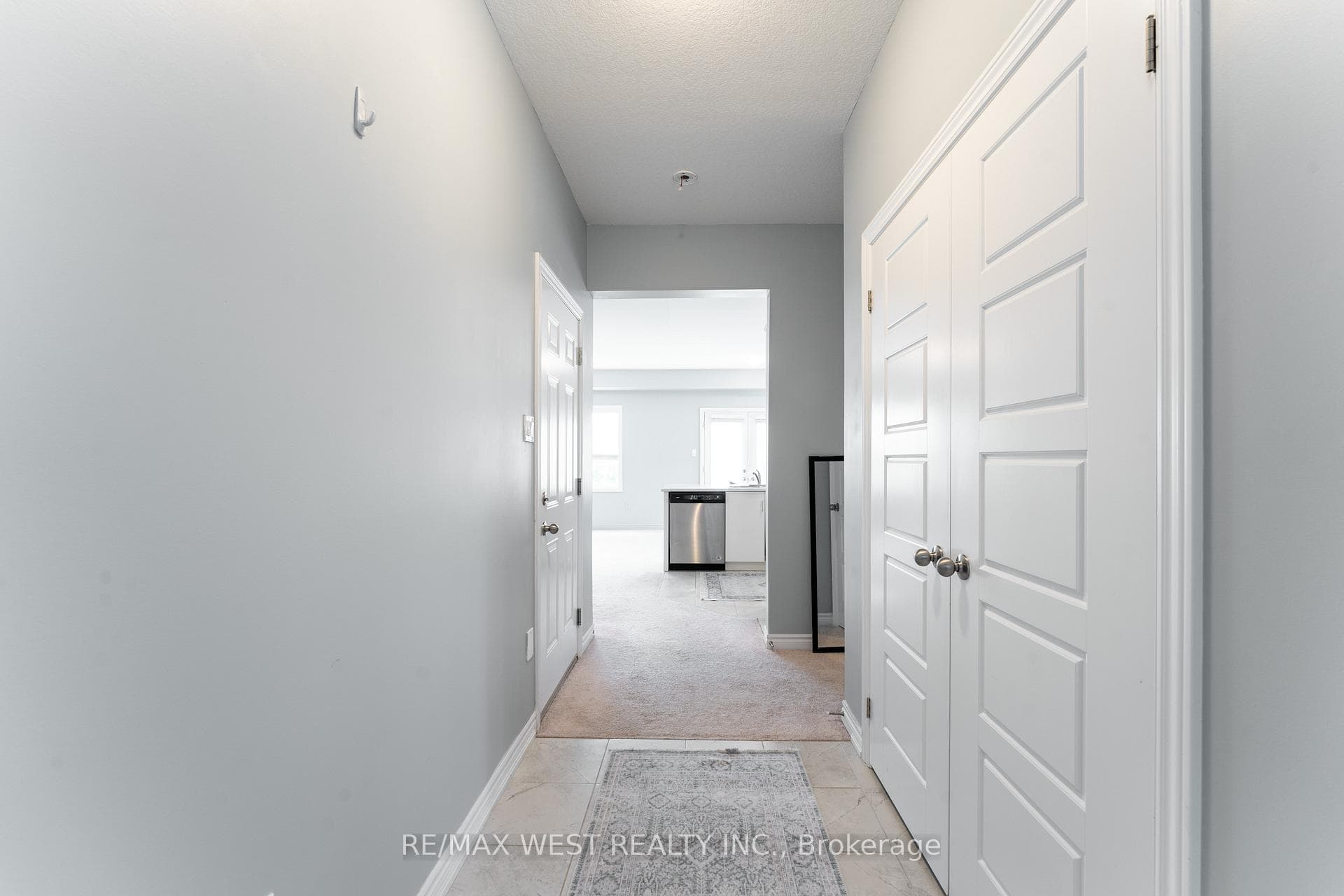 24 Dewberry Drive photo 5