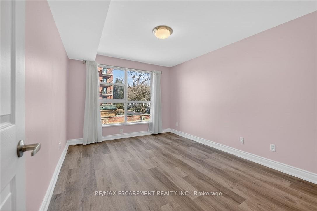 19 Lake Avenue Unit 303 photo 26