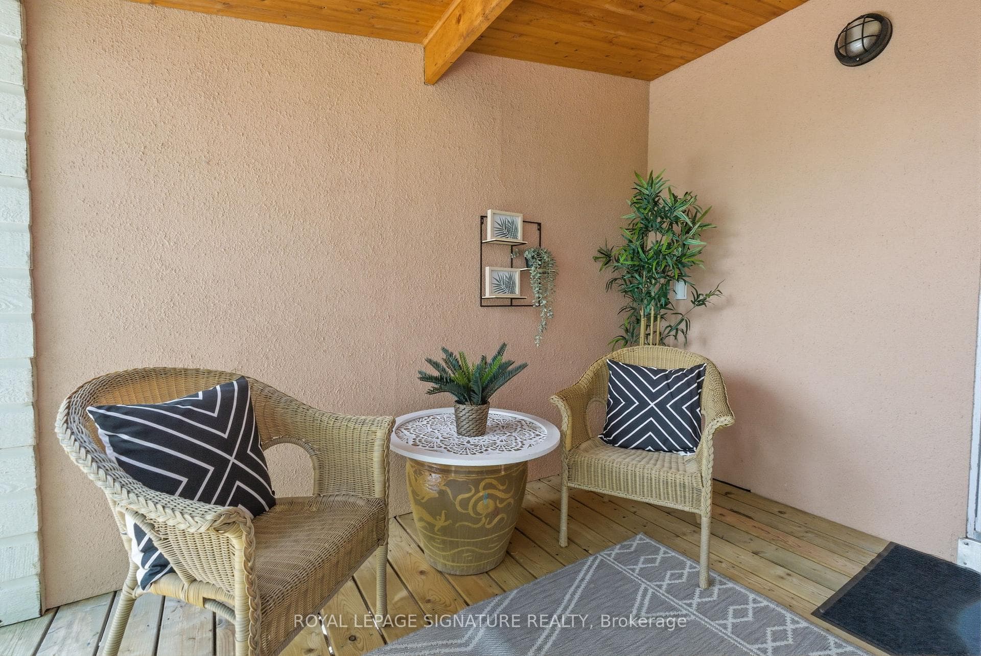 8 Baltic Avenue photo 21