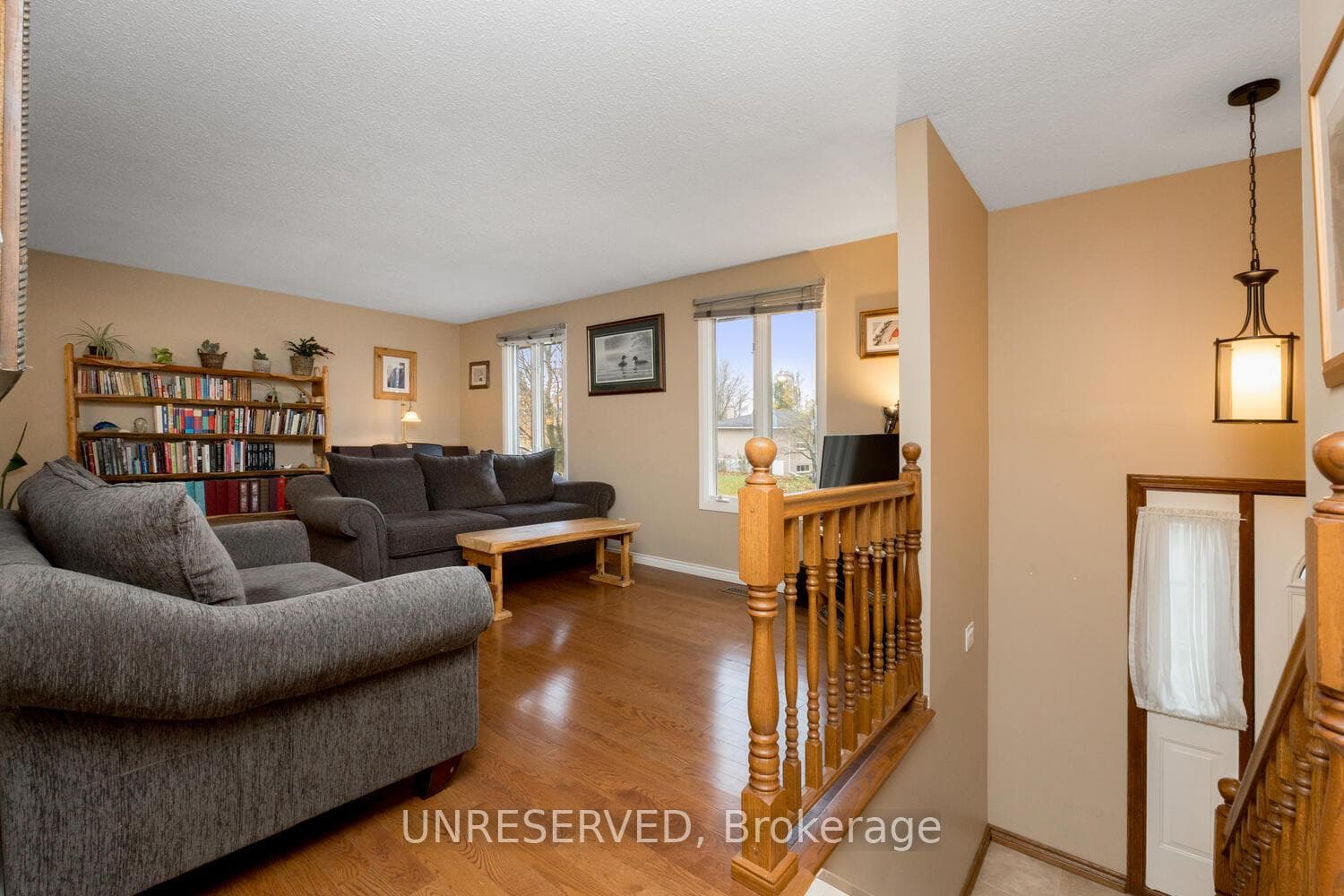 640 Pineridge Road photo 6